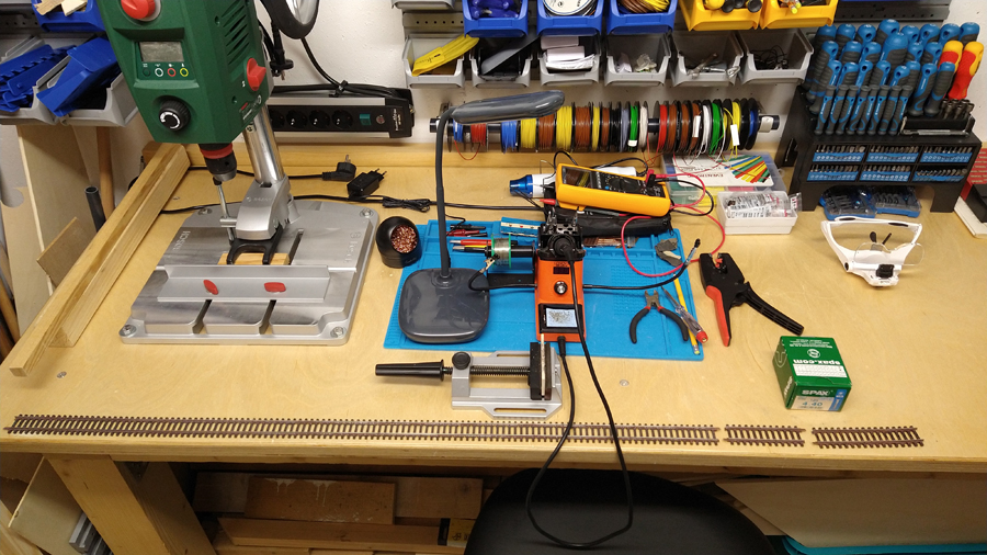 Meine Lötstation im Keller nebenan. Ohne diese wäre ein so präzises Löten nicht möglich